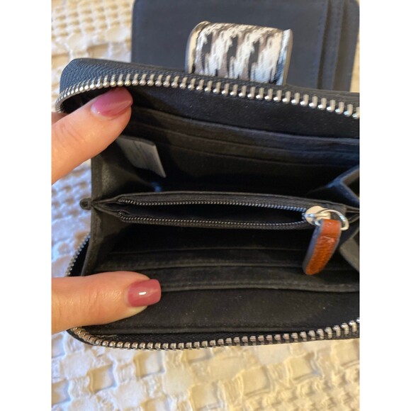 Liz Claiborne Wallet Zebra Animal Print Clutch Purse has 12 Credit Card Slots!! - Picture 4 of 12